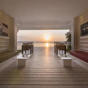 Hush Lagoon 30 3* Negombo